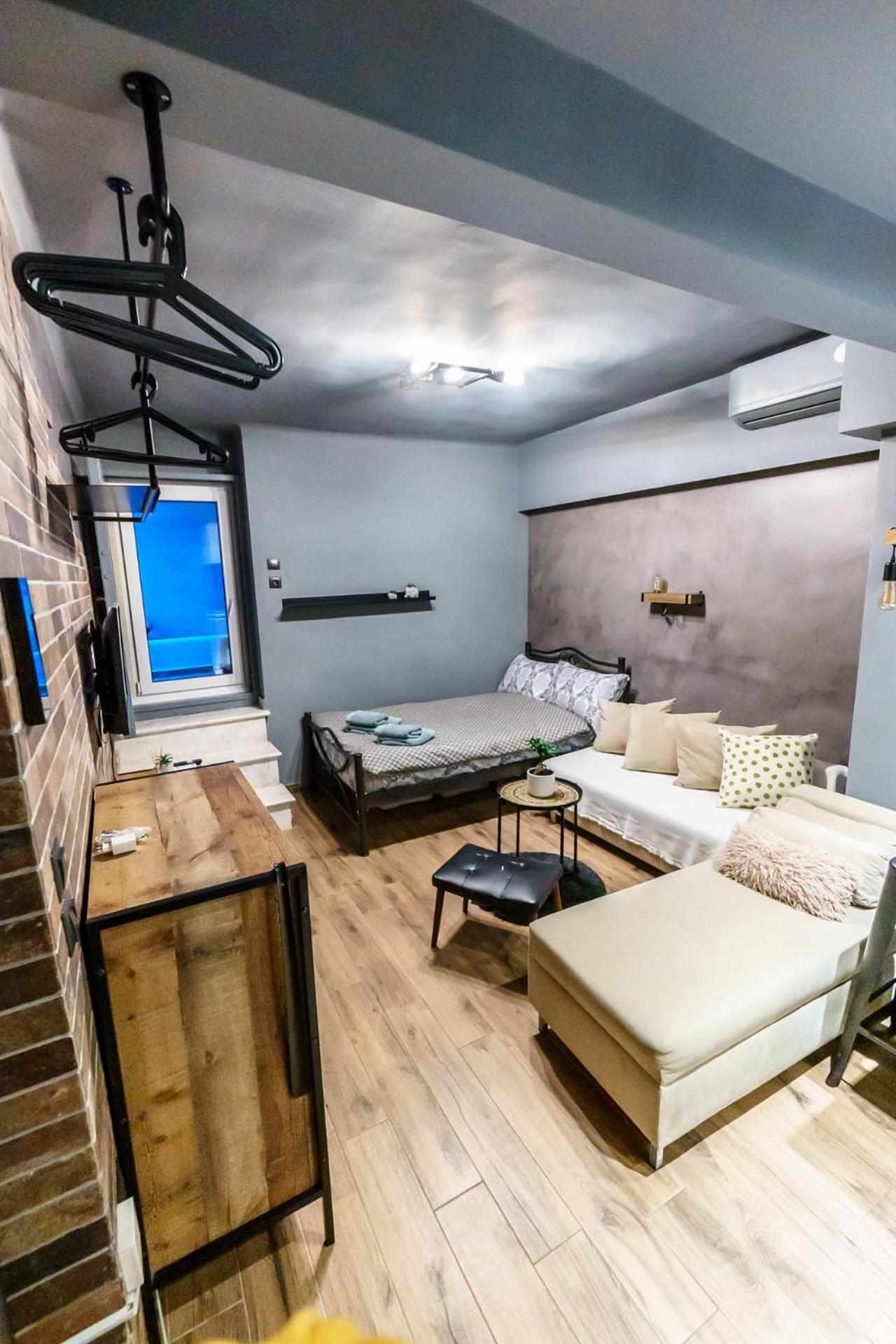 Happiness Studio With Terrace. Салоники Экстерьер фото